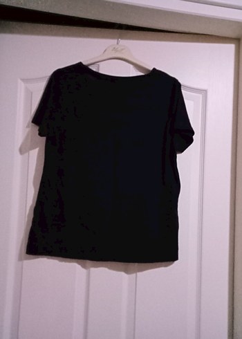 Siyah V Yaka Kadın Tişört - Görsel 2