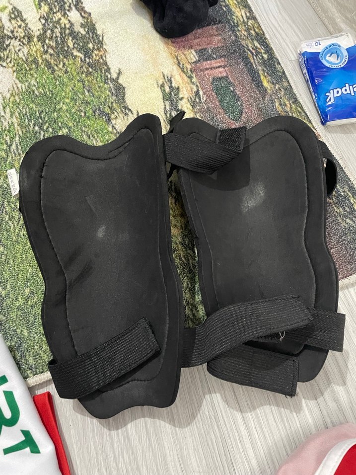 Siyah futbol Dizliği - Görsel 3