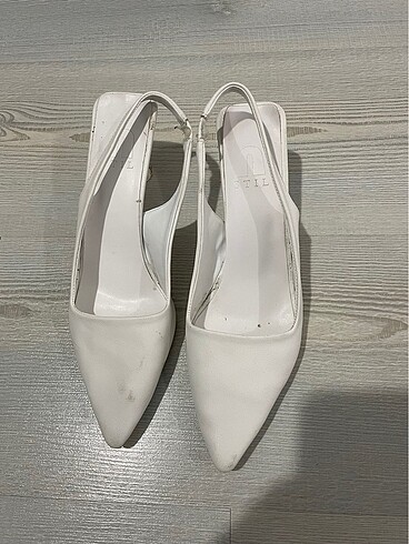 Diğer Beyaz Stiletto Model Ayakkabı