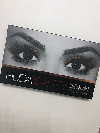 Huda beauty far paleti