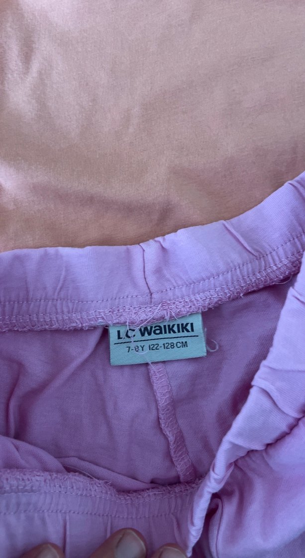 Kızlar İçin Pembe Pamuklu Şort ve Tişört Takımı - Görsel 4