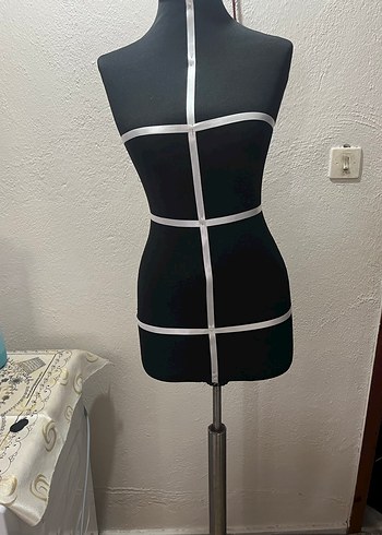 Zara DEMİR AYAKLI TERZİ MANKENi