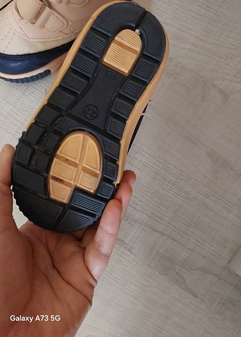 Kız Çocuk Beyaz Baskılı Cırt Cırtlı Bot - Görsel 2