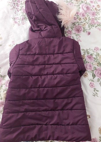 Kız Çocuk Mor Kürklü Kapüşonlu Mont - Görsel 5