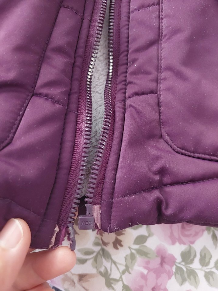 Kız Çocuk Mor Kürklü Kapüşonlu Mont - Görsel 3