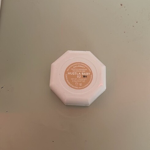  Beden fenty mini highlighter