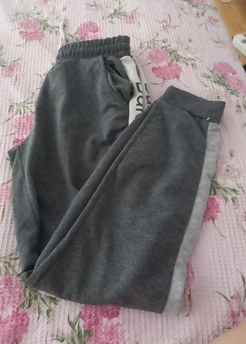 xl Beden Kadın Gri pijama Xl ama dar kalıp m icinde uygundur