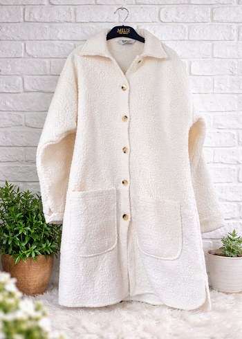 Düğmeli Beyaz Kadın Midi Kışlık Kaban - Görsel 4