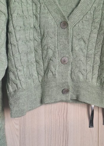 Yesil Örgü V Yakalı Kadın Hırka - Görsel 3