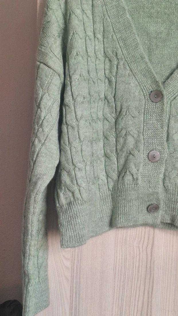 Yesil Örgü V Yakalı Kadın Hırka - Görsel 2