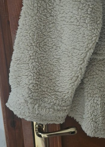 Peluş Detaylı Kısa Bej Kadın Ceket - Görsel 4