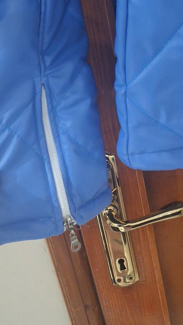 Mavi Kadın Kısa Mont Kapüşonlu Fermuarlı - Görsel 4