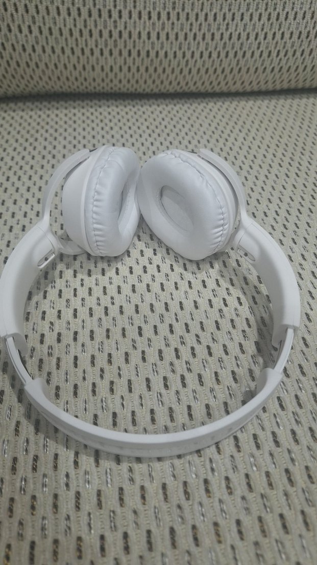 Beyaz Kablosuz Kulaklık - Görsel 4