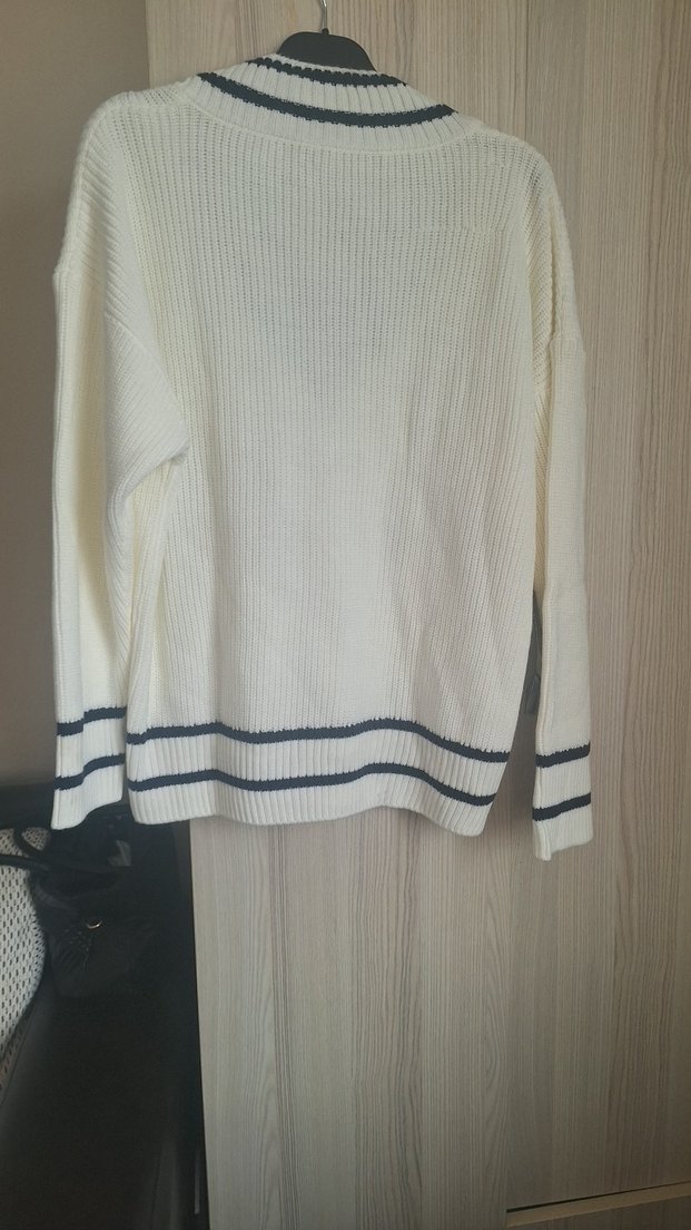 V Yaka Lacivert Çizgili krem  Triko Kazak - Görsel 3