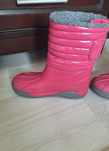 32 Beden Kiz çocuk cizme