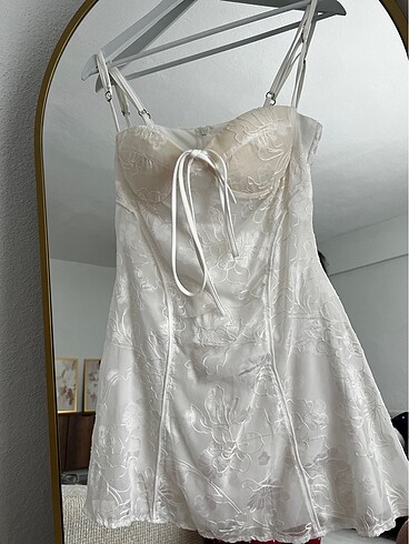 Beyaz mini elbise - Görsel 3