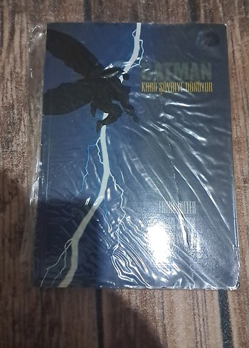 Kara Süvarinin Dönüşü Çizgi Roman