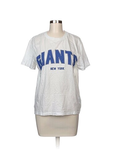 H&M T-shirt %70 İndirimli.