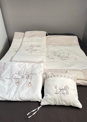 Nakışlı Pastel Beyaz Çocuk Uyku Seti - Görsel 2