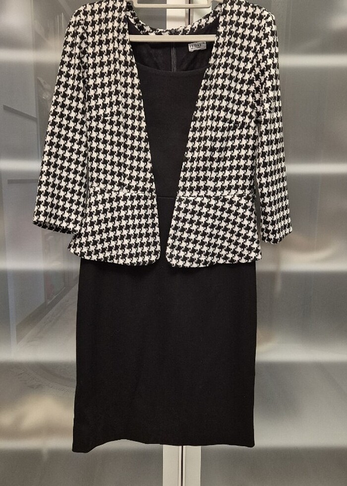 Kazayağı elbise - Görsel 2