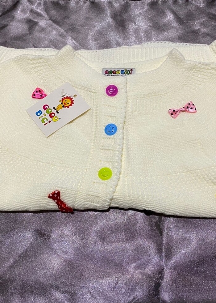 Rengarenk fiyonklu kız bebe yelek. - Görsel 2