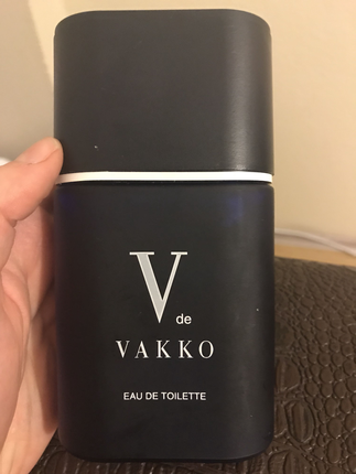 Vakko Erkek Parfümü Vakko Parfüm %53 İndirimli - Gardrops