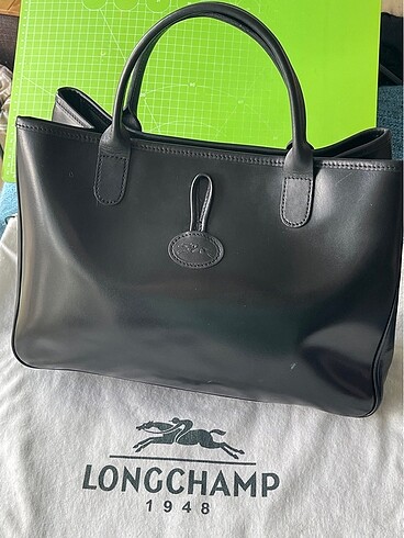 Longchamp Roseau Satine deri kol çantası