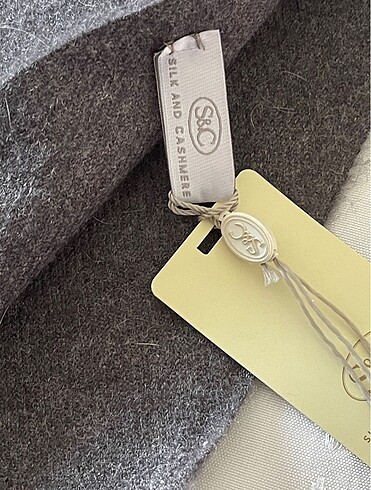 Silk & Cashmere Silk and Cashmere kaşmir/yün büyük şal..