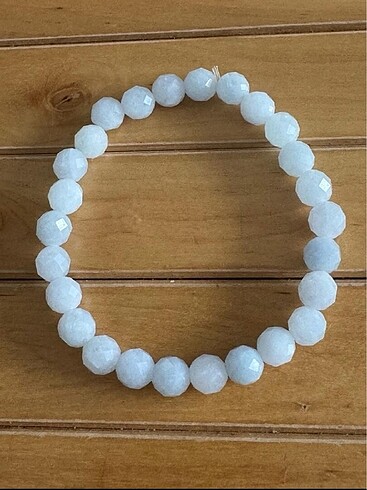 Aquamarin faset kesim bileklik.. taşlar 6mm, ölçü: 18cm