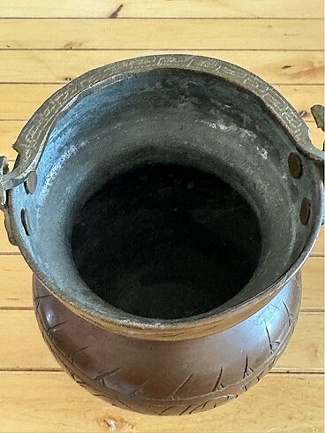 Beden Vintage bakır obje.. ağız çapı:9,5cm yükseklik:13cm