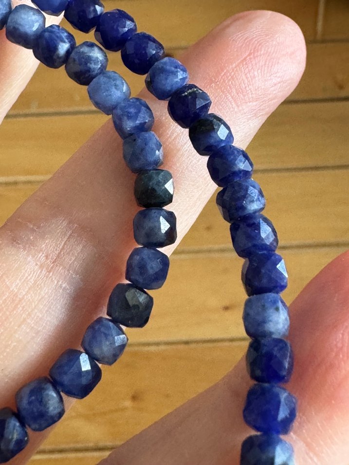 Lapis Lazuli ve inci detaylı kolye — görsel 5/10