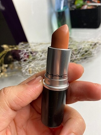 Mac matte yash ruj