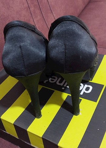 Tokalı Siyah Gotik Yüksek Topuklu Kadın Ayakkabı - Görsel 5