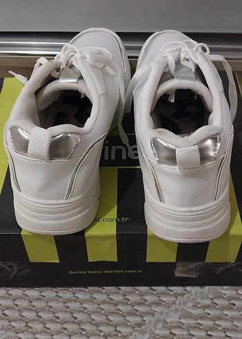 Beyaz Yüksek Topuklu Bağcıklı Spor Ayakkabı - Görsel 3