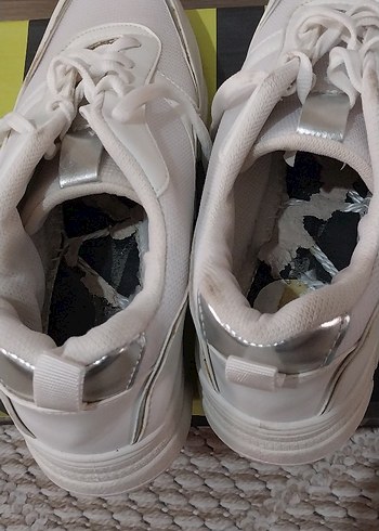 Beyaz Yüksek Topuklu Bağcıklı Spor Ayakkabı - Görsel 4