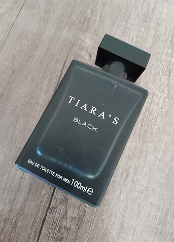 Tiaras black erkek parfum