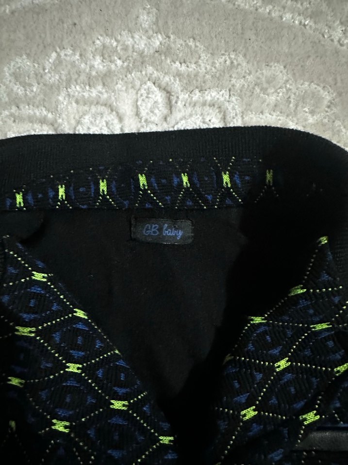 Erkek Çocuk Siyah Nakışlı Düğmeli Kaban - Görsel 2