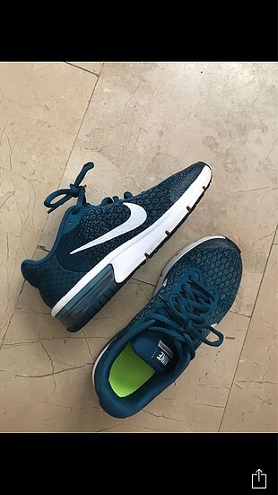 Spor ayakkabı
