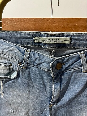 LC Waikiki Yırtık jean