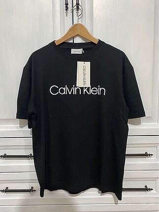 Calvin Klein L Beden Siyah Tşört