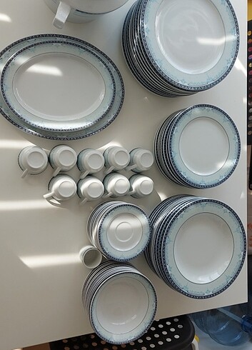 12 kisilik yemek takimi 