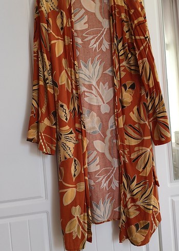 LC Waikiki kimono kumaşı var temiz