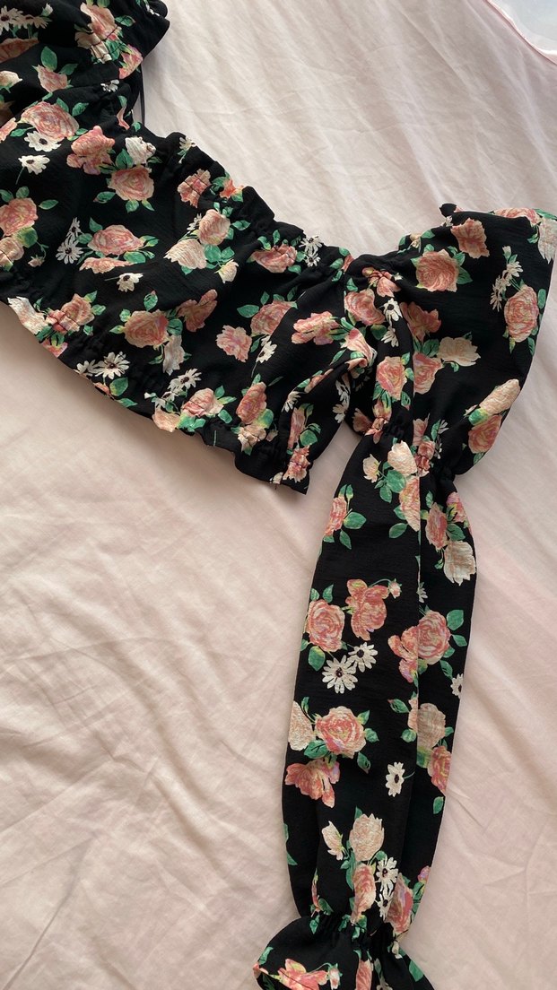 Çiçek Desenli Uzun Kollu Fırfırlı Bluz - Görsel 2