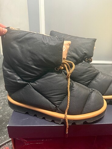 Ugg bot