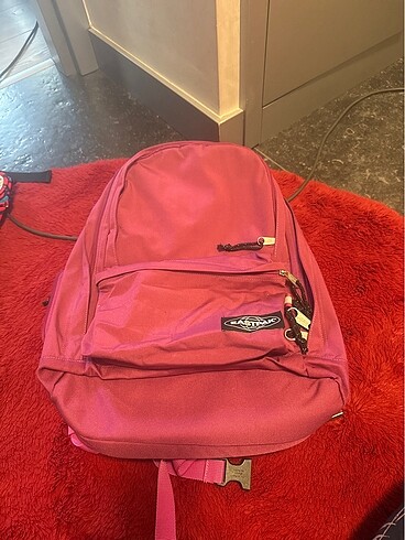 Eastpak sırt çantası