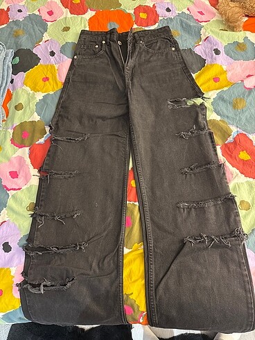 Zara yırtık denim pantolon