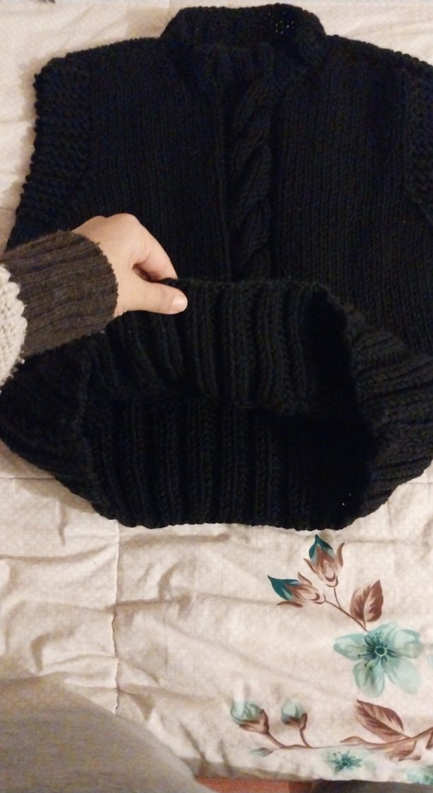 Siyah Örgü Boğazlı Kolsuz Kadın Süveter - Görsel 4