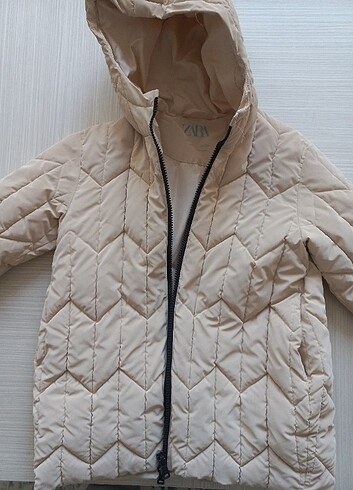 9 Yaş Beden 9 yaş KIZ COCUK ZARA MONT SU GECIRMEZ OZELLIKLI