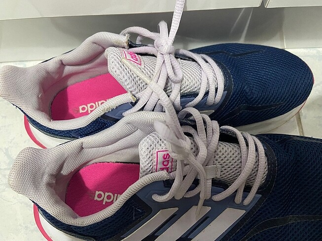 Adidas Spor ayakkabı