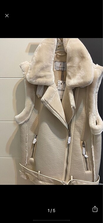 Stradivarius yelek